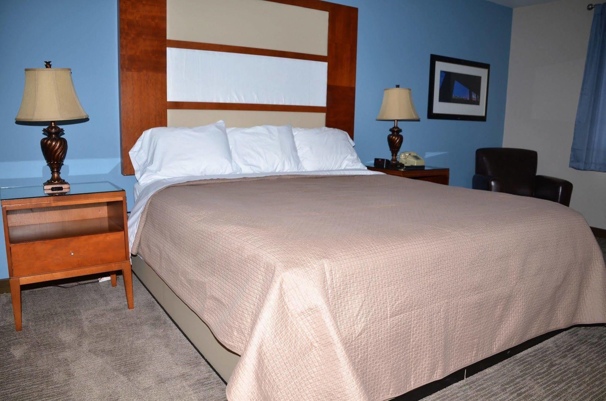 Rock Creek Hotel Sabetha 外观 照片